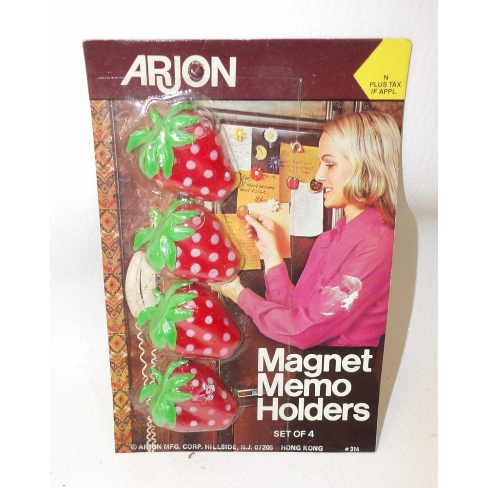 Vintage Arjon Strawberry Magnet Memo Holders Set of 4 Retro Red Fruit Decor #314